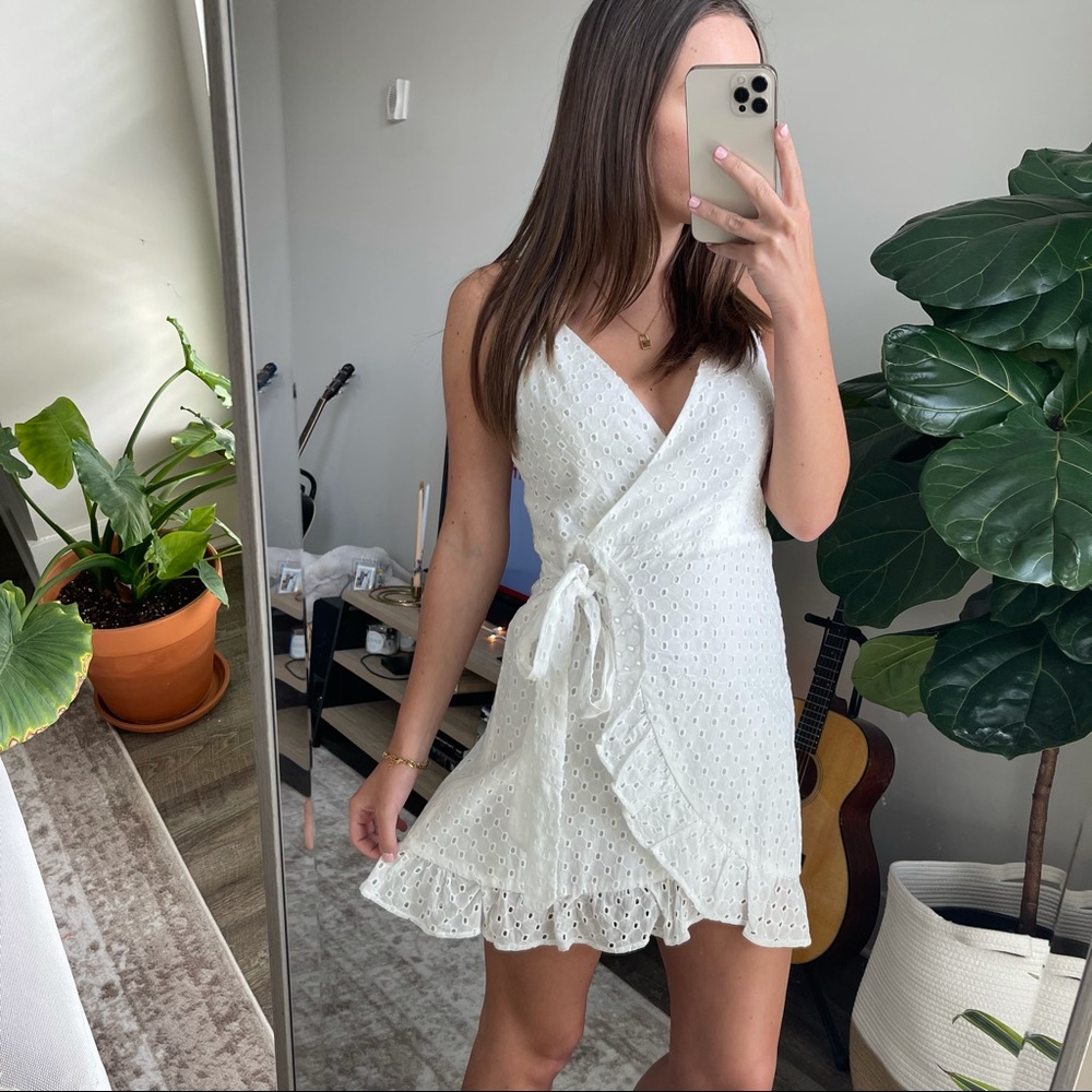 Pretty White Summer Dress🤍